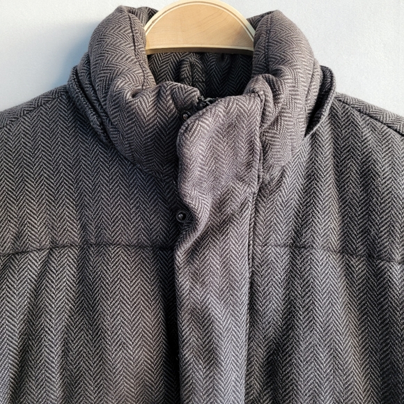 Gap Gray Herringbone Puffer Jacket - Picture 4 of 12
